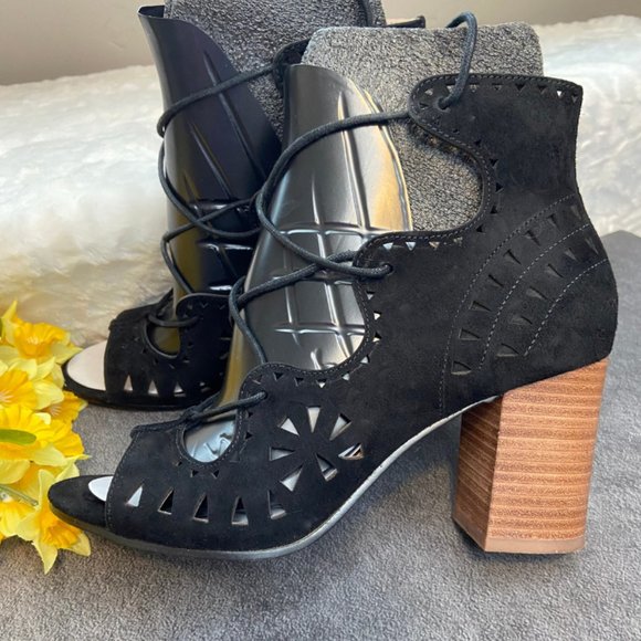 Nine West Black Gweniah Suede Sandals Size 7 - Picture 8 of 16